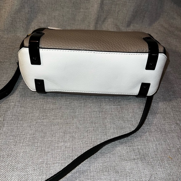 NWT MARC BY MARC JACOBS Color Block Crossbody White/Taupe/Black gold details - Picture 4 of 11